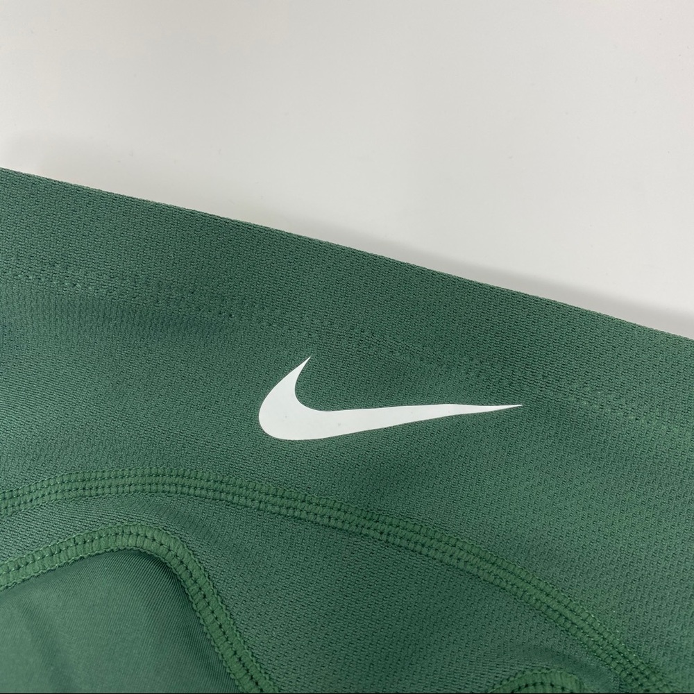 New Nike NBA Basketball Knee Sleeves - Picture 3 of 5